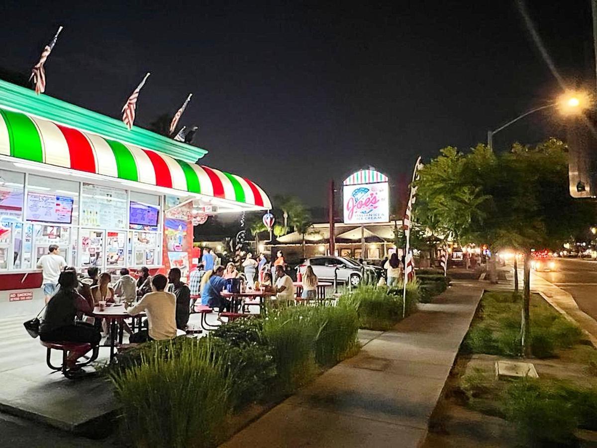 Bposhtels Anaheim Hostel Exterior foto
